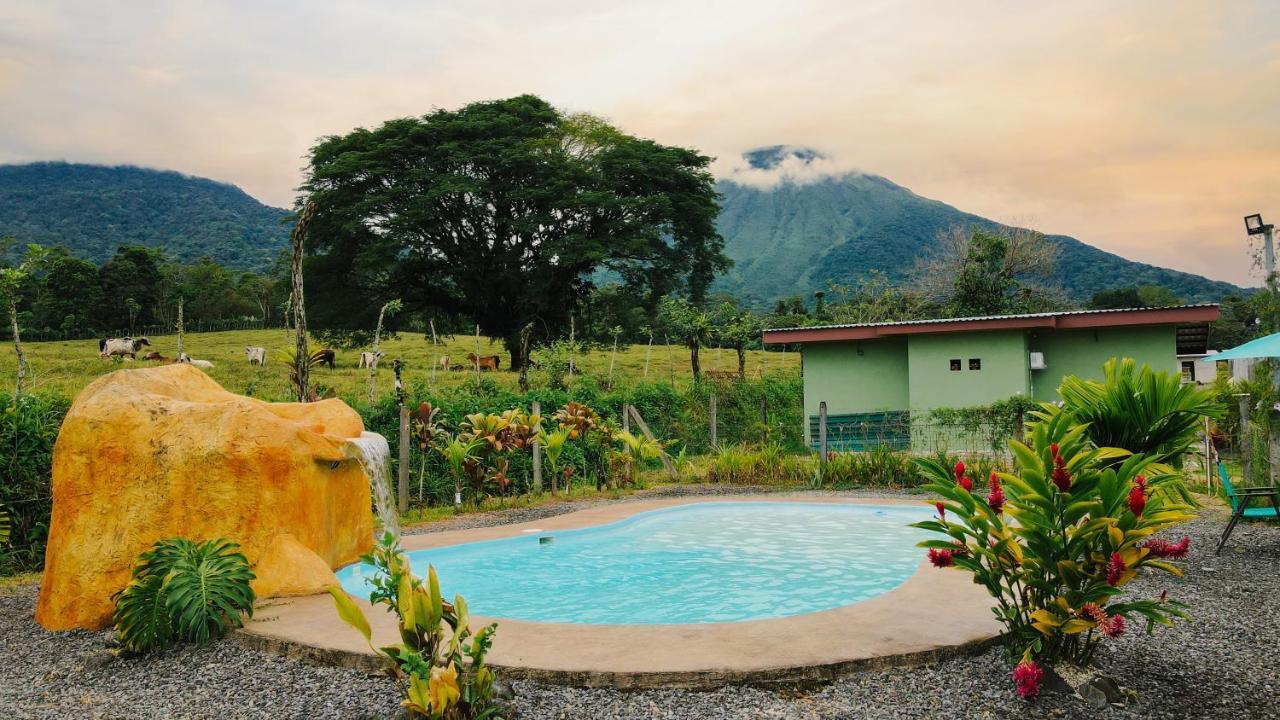 Hotel Chongos Place La Fortuna Esterno foto